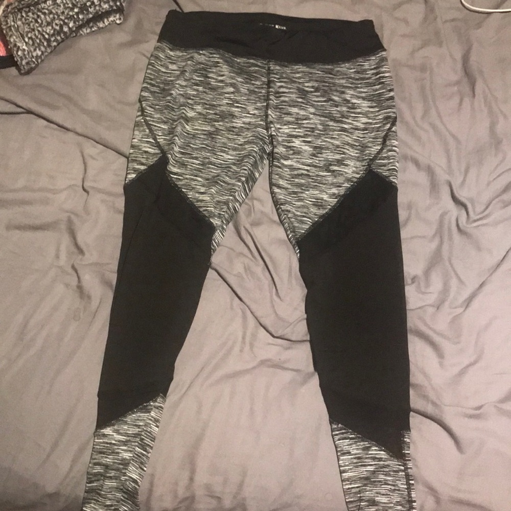 Black and white leggings with mesh